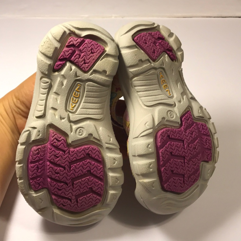Keen - Picture 4 of 5